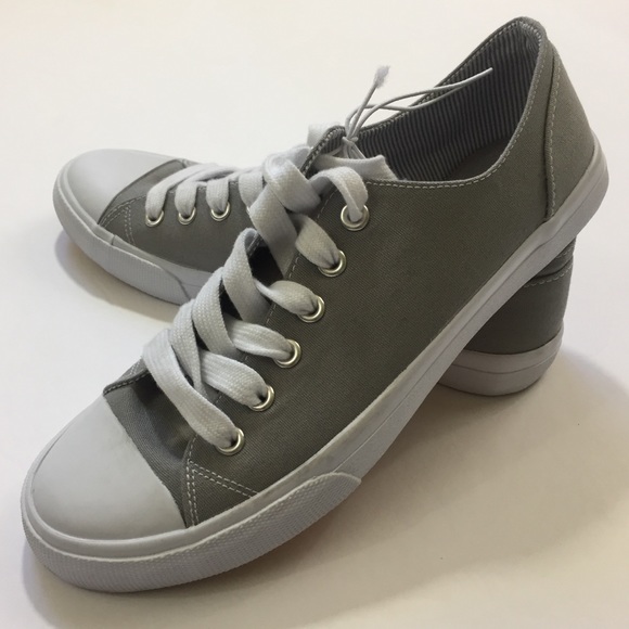mossimo converse shoes